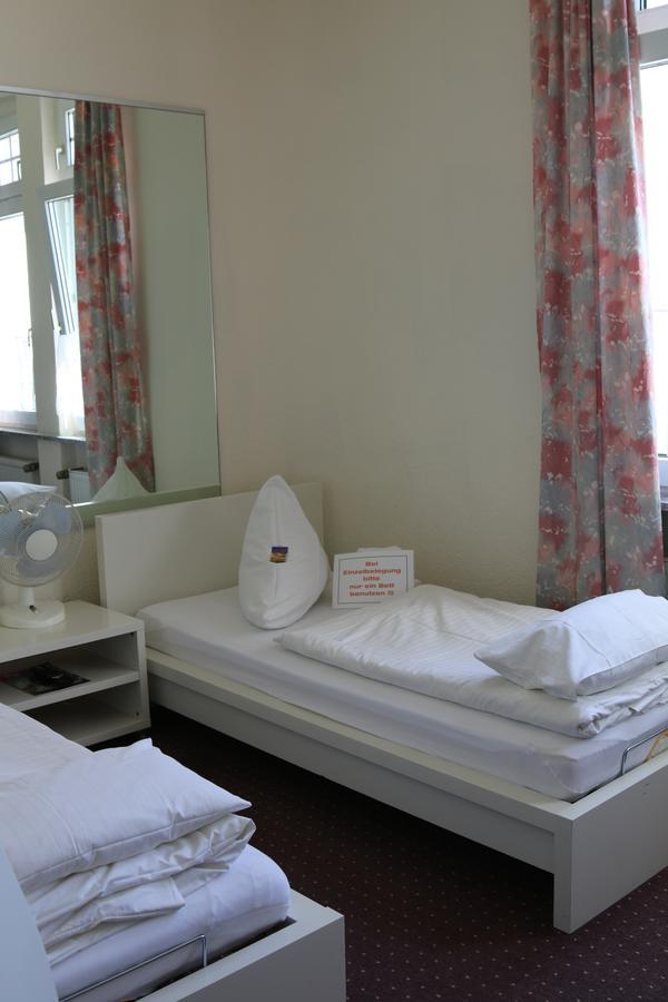 Hotel Moerser Hof Экстерьер фото