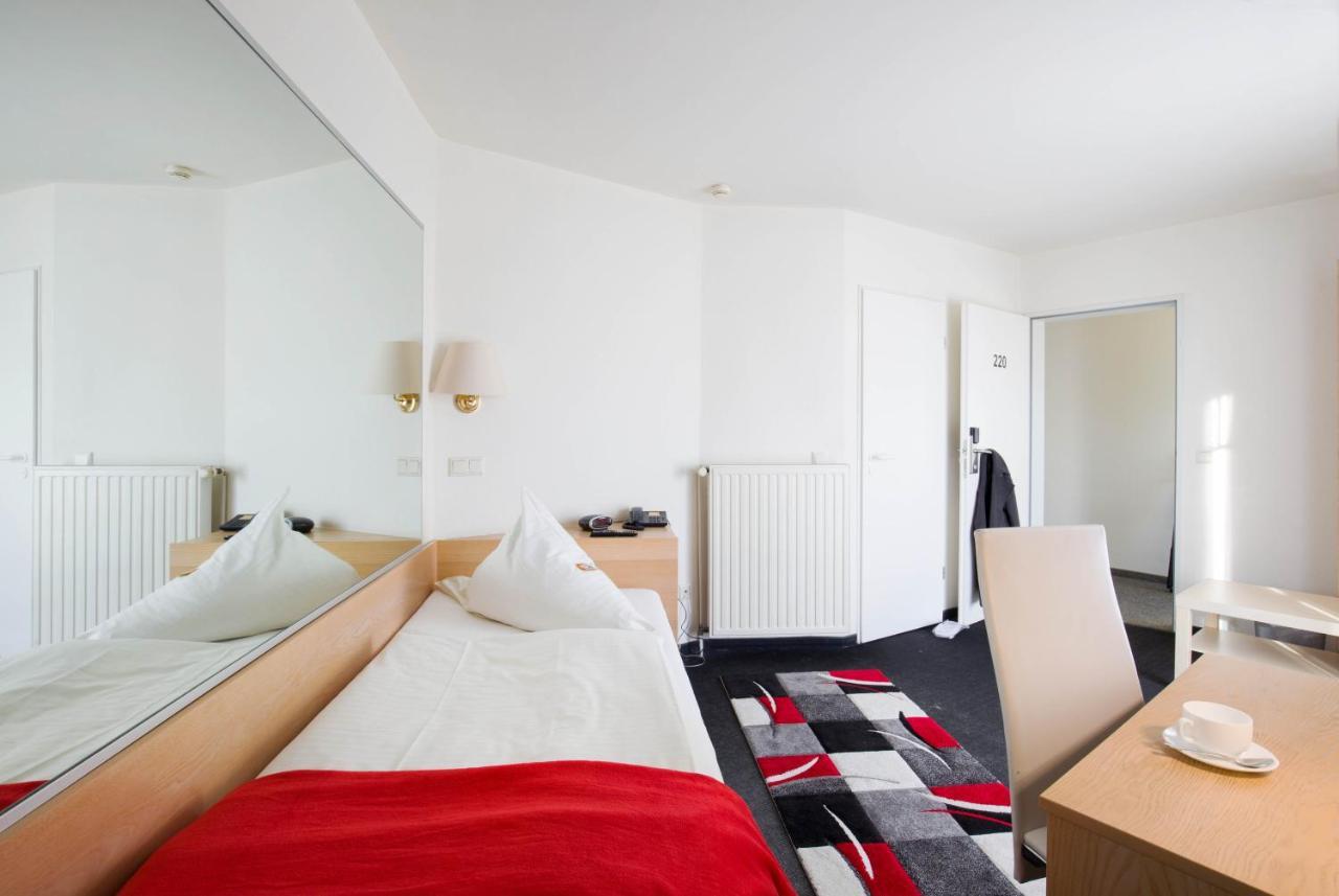 Hotel Moerser Hof Экстерьер фото